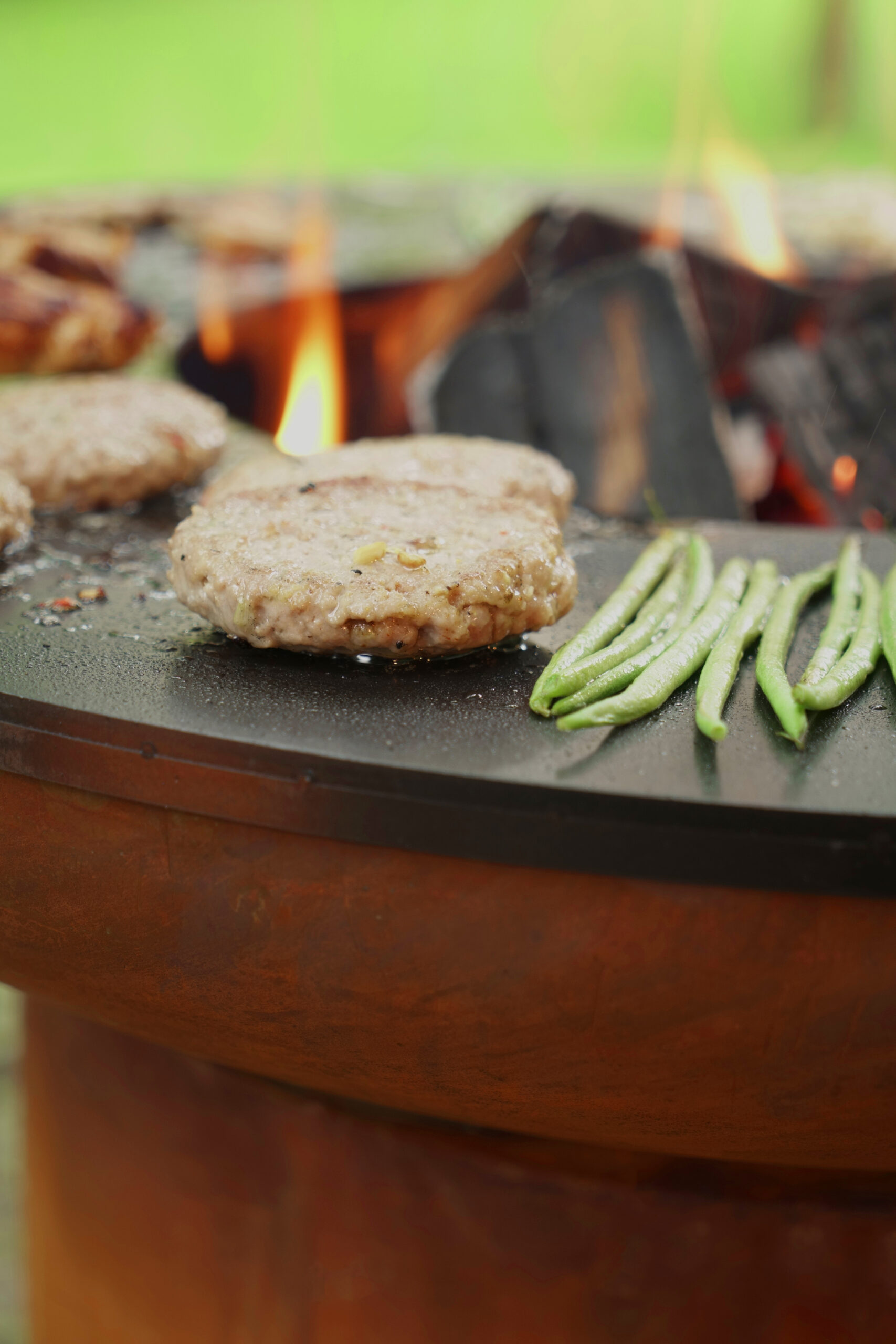 BonFeu BonBiza (geschlossen) Rost Grill-Feuerschale – Bild 9