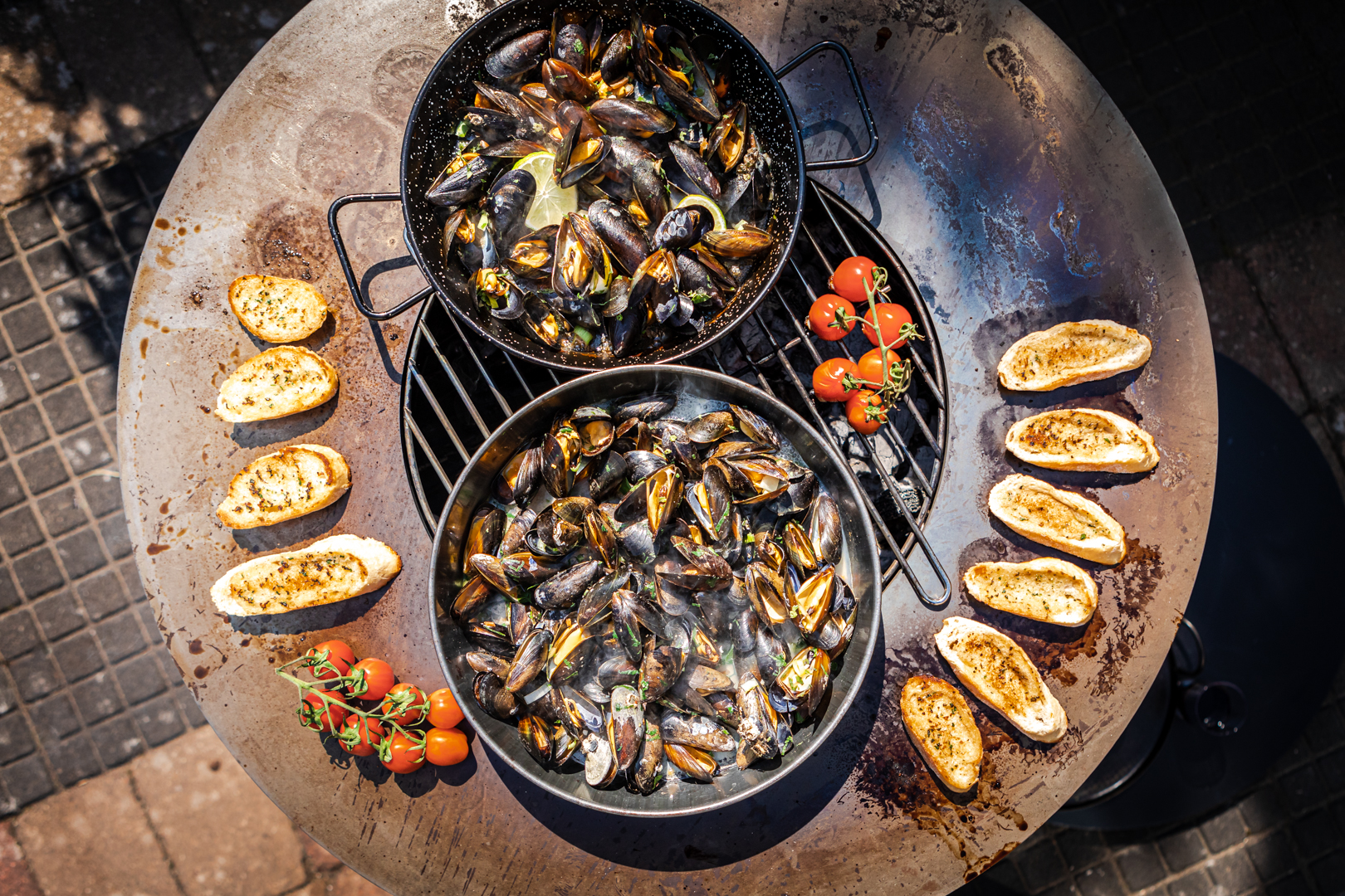 BonFeu BonBiza (offen) Rost Grill-Feuerschale – Bild 13